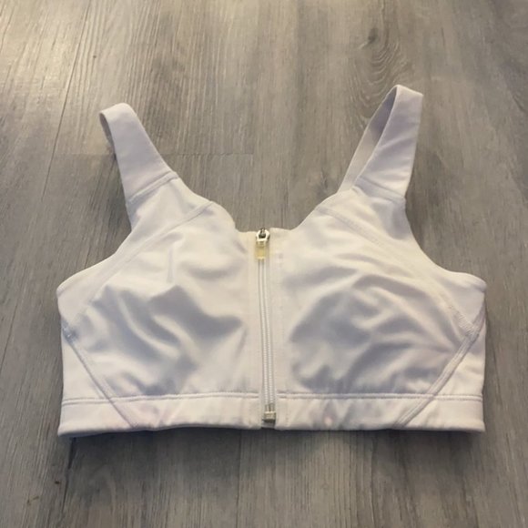 🏳️ New balance white zip up bra size small - Picture 3 of 11